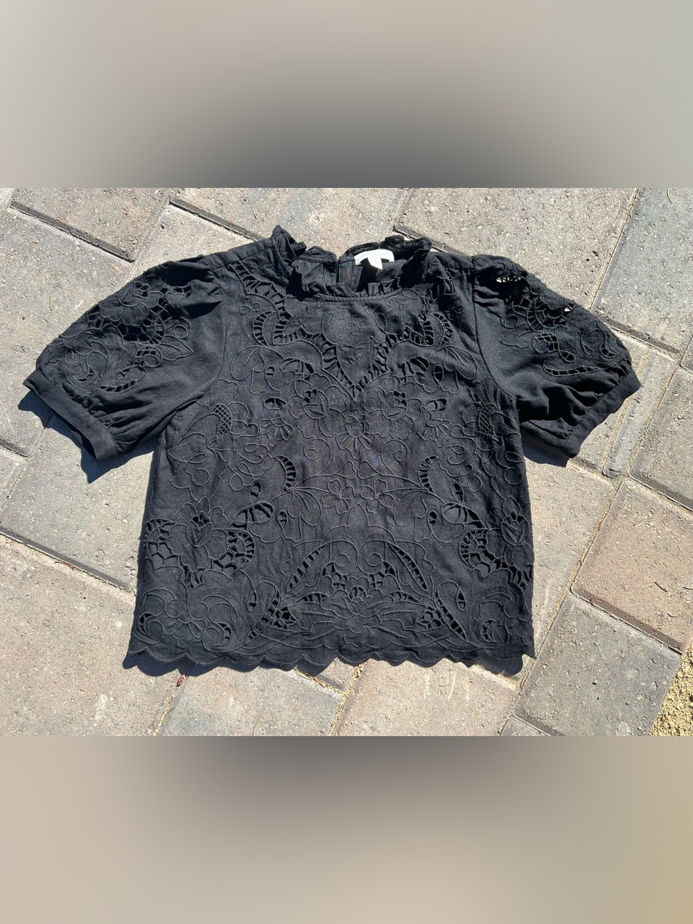 Treasure & Bond Black Linen Blend Embroidered Cutout Eyelet Puff Sleeve Top M